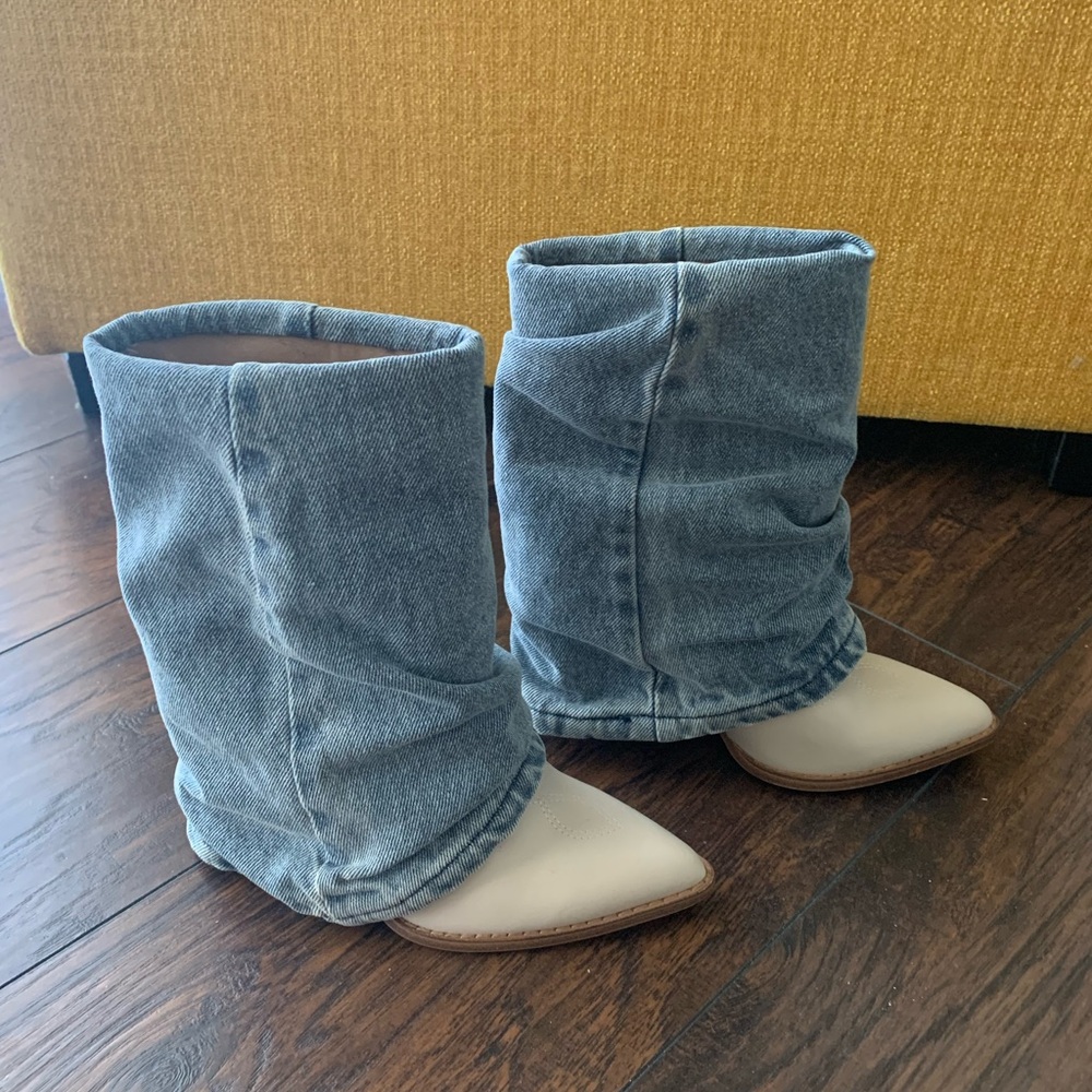 STEVEN MADDEN DENIM BOOTS (SIZE 5.5)